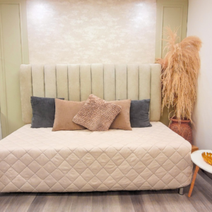 Cuarto Luminoso Beige